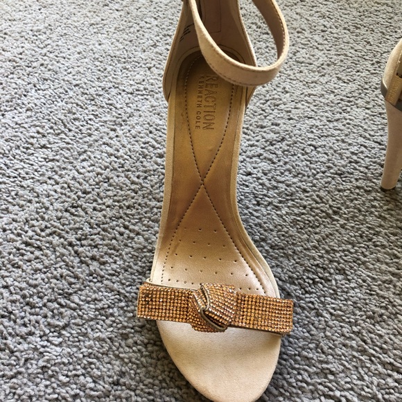 Kenneth Cole Reaction Smash-ful Sandal - Picture 9 of 15